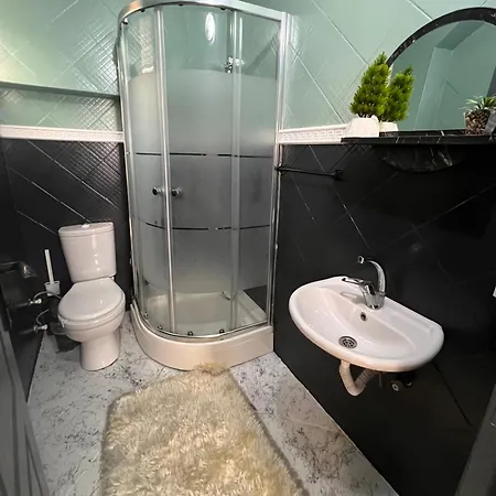 Cozy Flat In Center, First Floor * 이스탄불